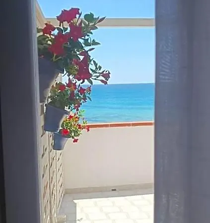 B&B Miramare-3